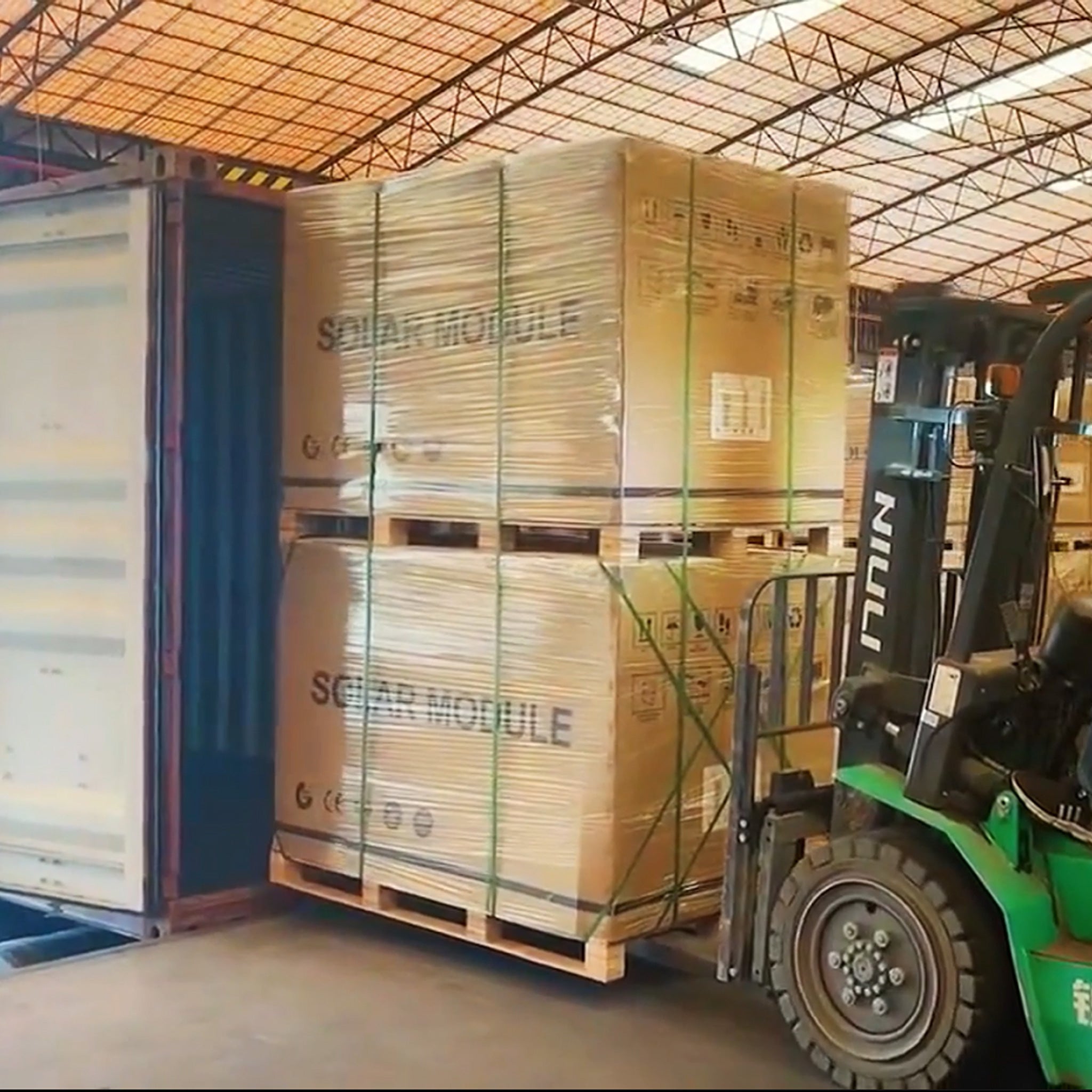 WISER is excited to share that our newest shipment of portable solar panels and solar power station generators will soon be arriving in Lagos, Nigeria!